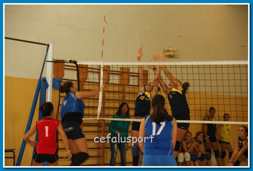 121144 volley 055_tn.jpg